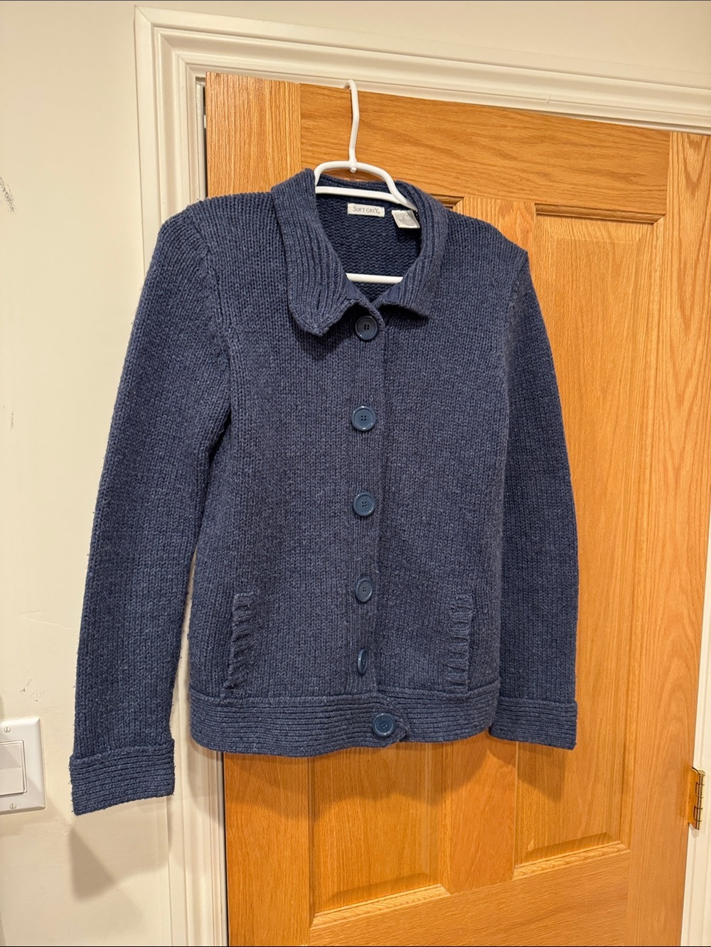 Soft Grey Women's Navy Button-Front Wool Cardigan